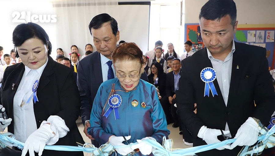 МУГБ, профессор Арилдийн Шархүүгийн нэрэмжит гадаад хэлний танхим (5)